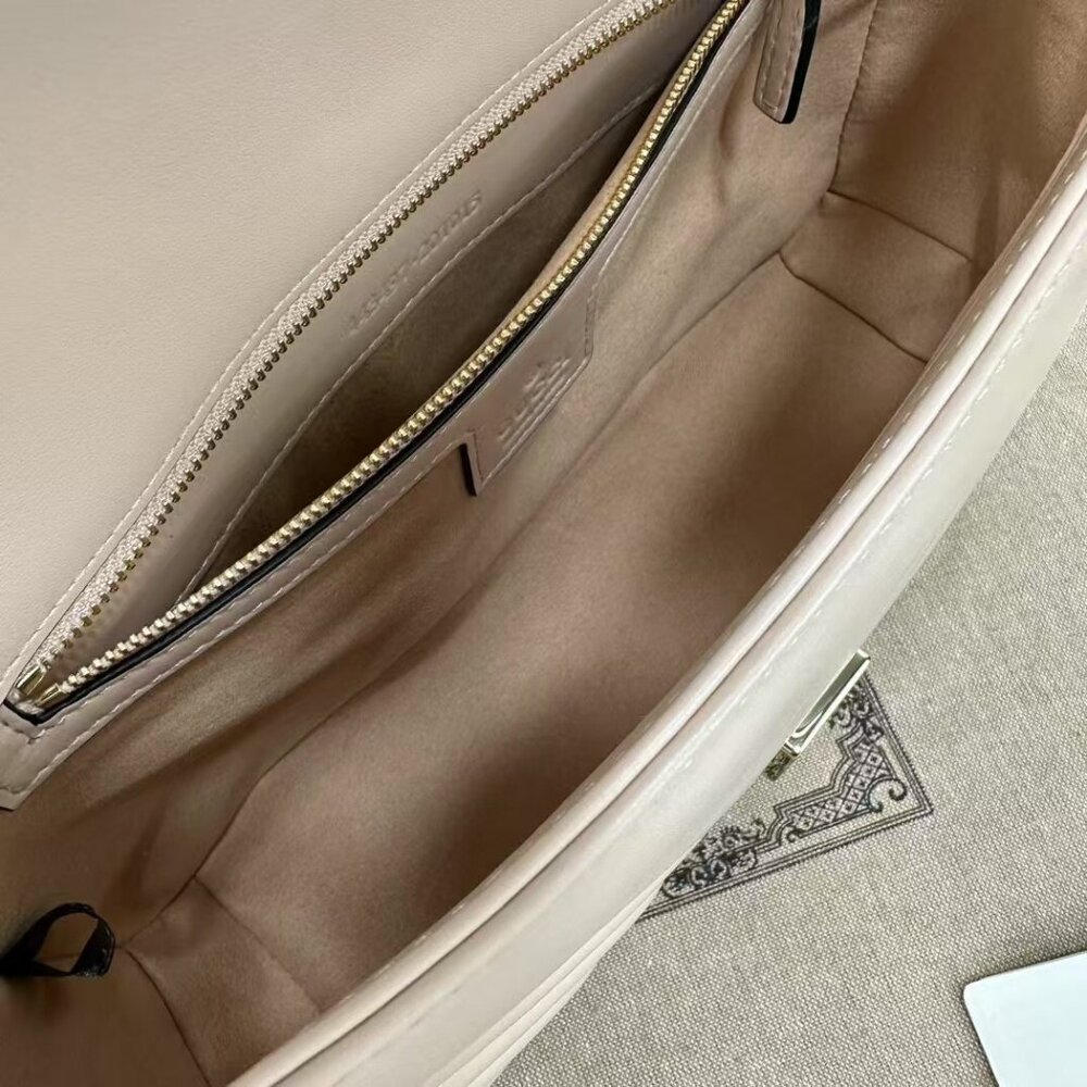 <AUTHENTIC>Gucci bag - image 8